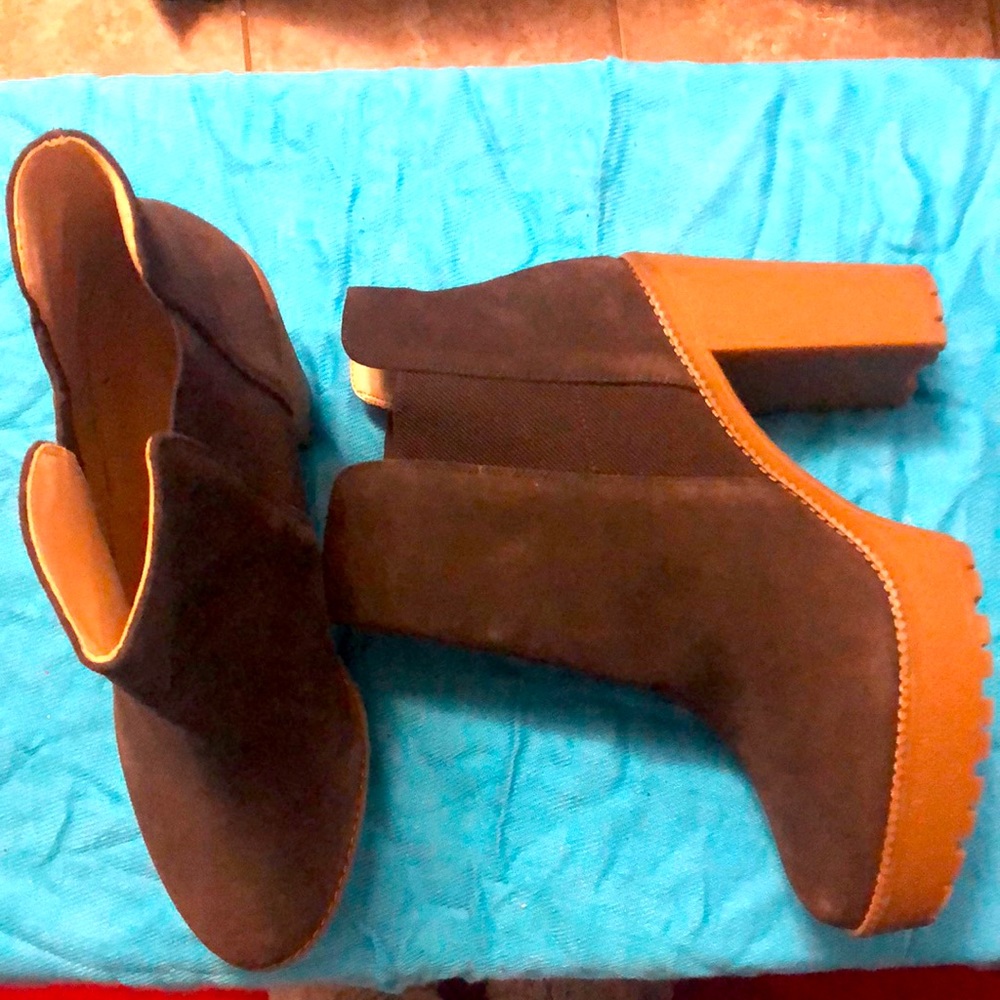 NINE WEST, BROWN, SUEDE, PLATFORM, SZ11, NEW